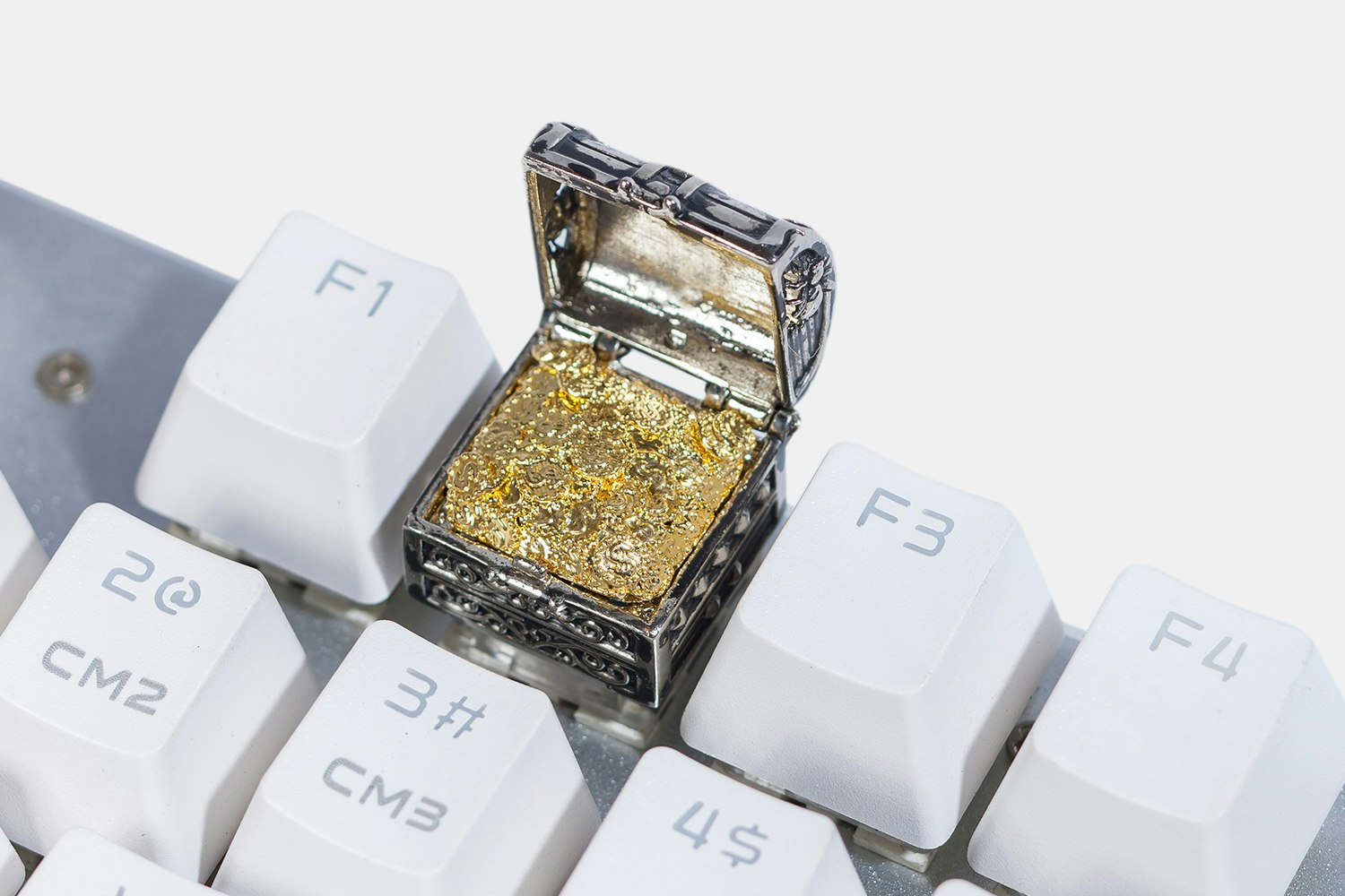 Moon Key Treasure Chest Artisan Keycap