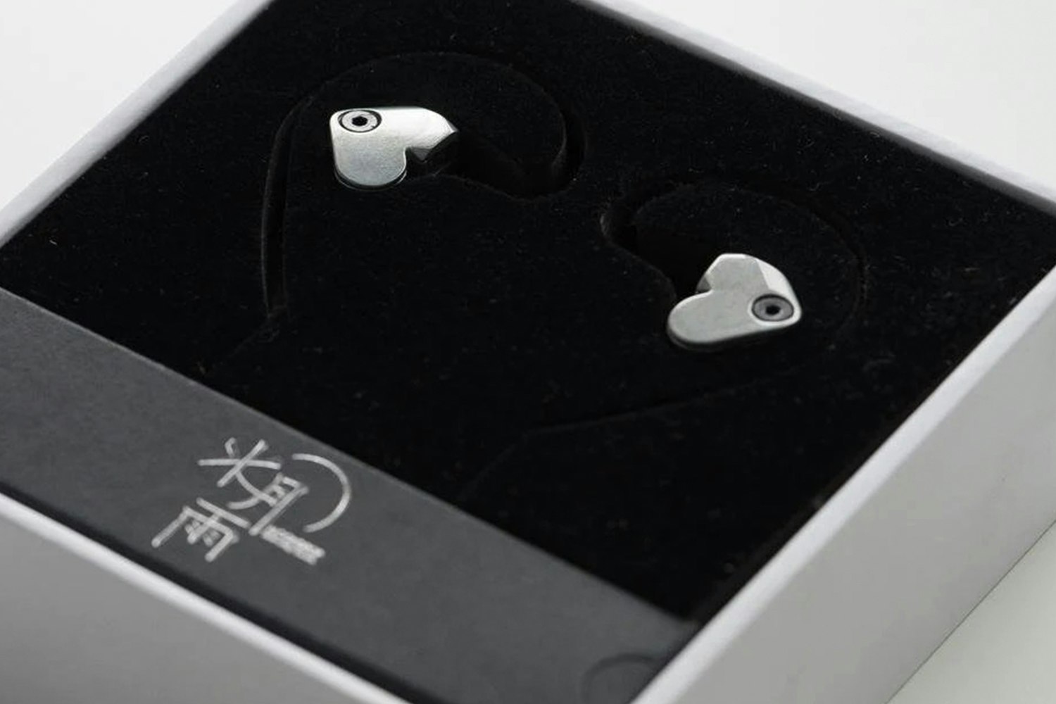 Moondrop SSR Super Spaceship IEM