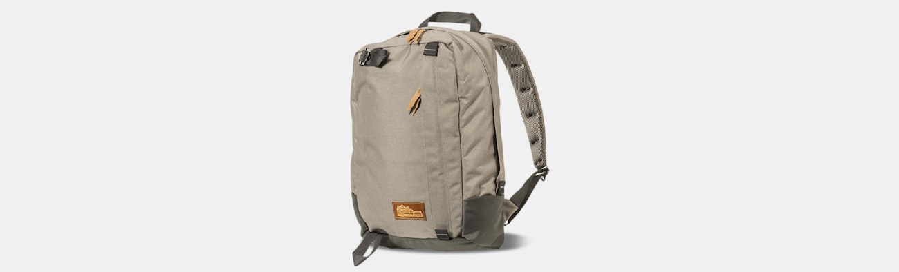 https://massdrop-s3.imgix.net/product-images/mystery-ranch-kletterwerks-summit-backpack/banner_20180215111832.jpg?auto=format&fm=jpg&fit=crop&w=1300&h=393.93939393939394&q=75&dpr=1