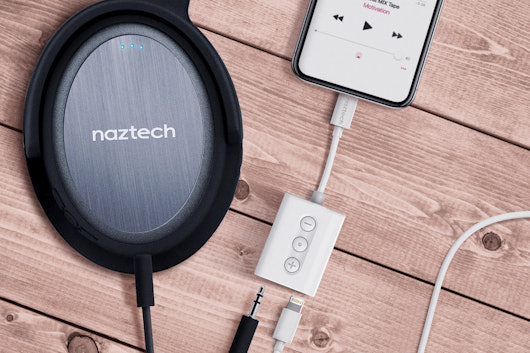 Naztech iPhone MFI-Certified Audio & Charge Adapter