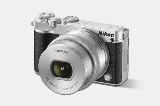 Nikon 1 J5 Mirrorless Camera w/ 10–30mm Lens