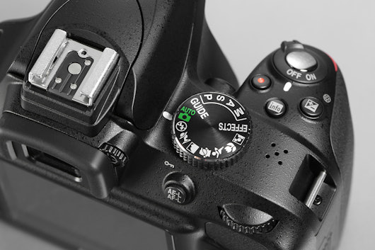 Nikon D3300 DSLR w/ 18-55mm Nikkor VR Zoom Lens