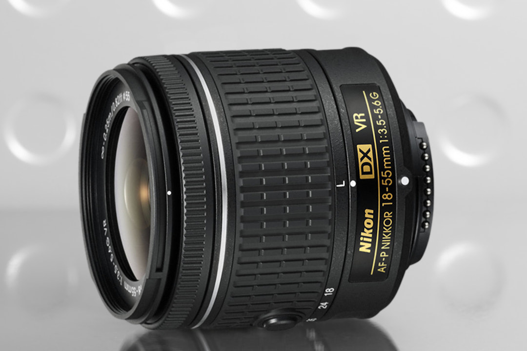 Nikon D3300 DSLR w/ 18-55mm Nikkor VR Zoom Lens