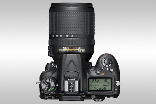 Nikon D7200 DSLR Camera with 18-140mm Lens