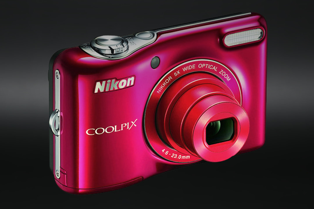 Nikon Coolpix L32 20.1MP Digital Camera w/ Bag