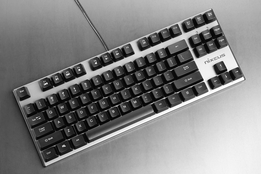 Nixeus Moda V2 Mechanical Keyboard