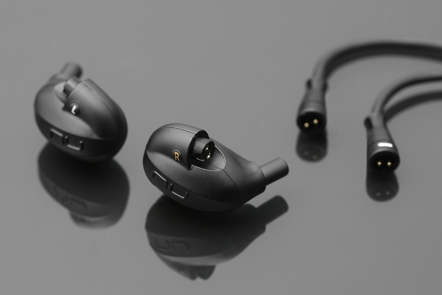NuForce HEM6 & HEM8 IEMs