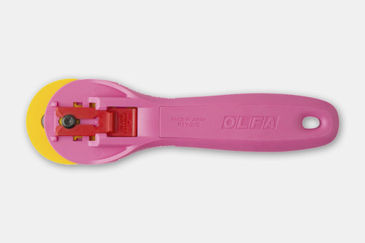 OLFA Cutting Mat & Rotary Cutter