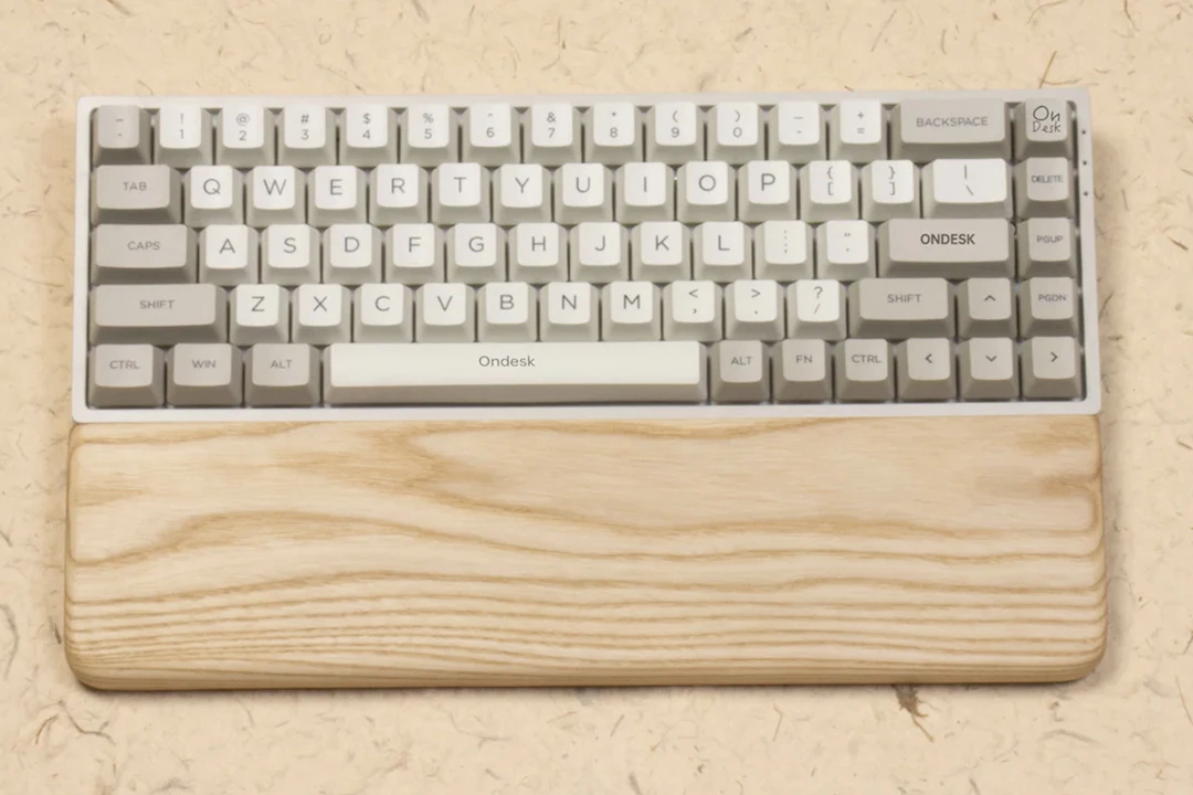 Ondesk Fraxinus Wood Wrist Rest