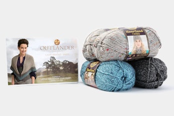 Lavish MacKenzie Clan Shawl crochet kit