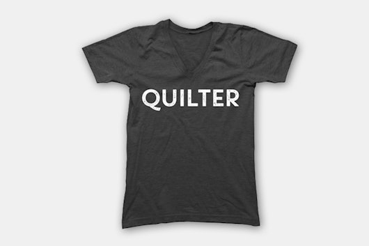 Quilter – Charcoal (V-Neck)