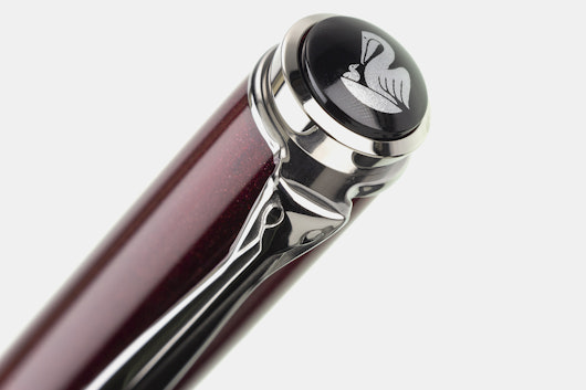 Pelikan M205 Star Ruby Special-Edition Fountain Pen