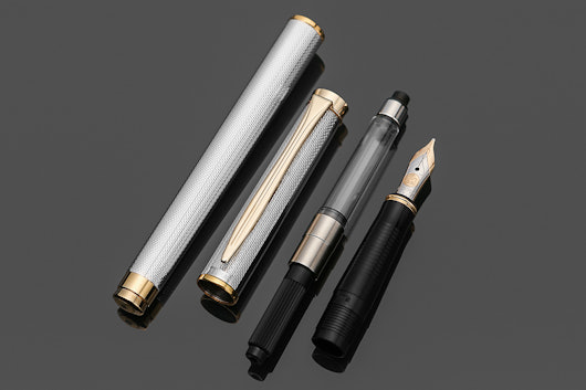 Pelikan New Classic P390 Fountain Pen