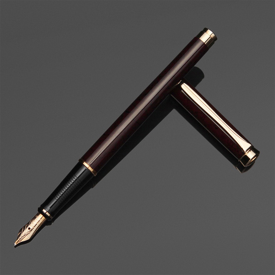 ペリカン　Pelikan P381 ニュークラシックマルサーラレッド　F（細字） ペリカン Pelikan P381 ニュークラシックマルサーラレッド F（細字）
