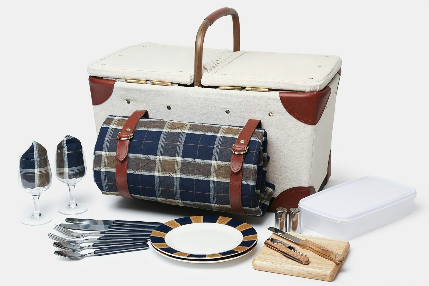 Picnic Time Pioneer Picnic Basket 20Piece Set Serveware Drop