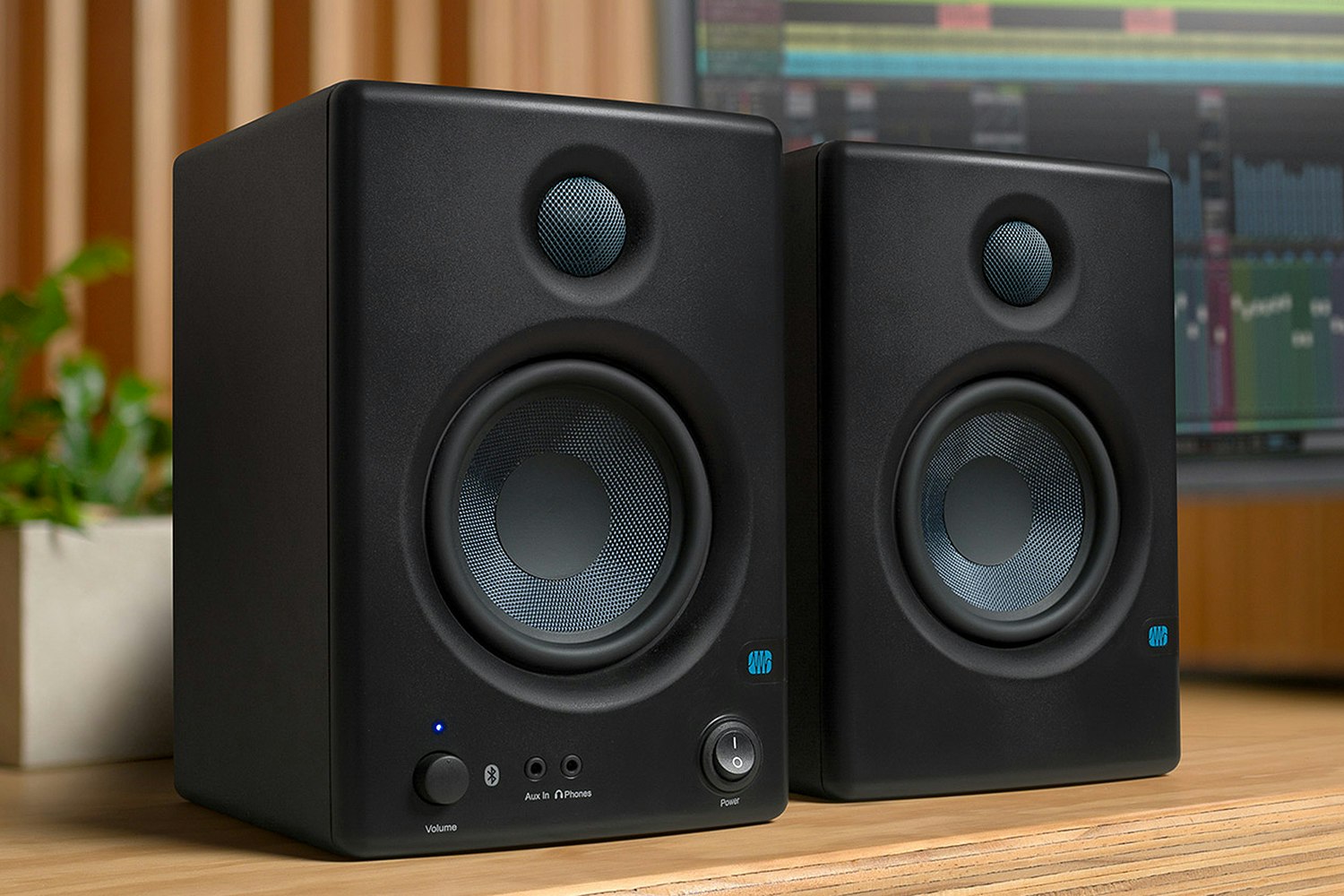 PreSonus Eris E4.5BT Bluetooth Monitors