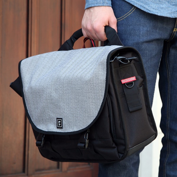 Rickshaw Commuter Laptop Bag 2.1 Price & Reviews Massdrop