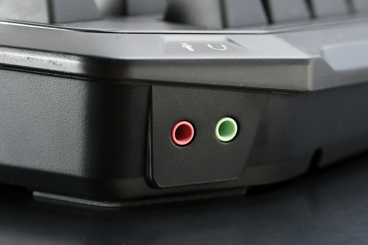 Roccat Ryos MK / TKL Pro Gaming Mechanical Keyboard