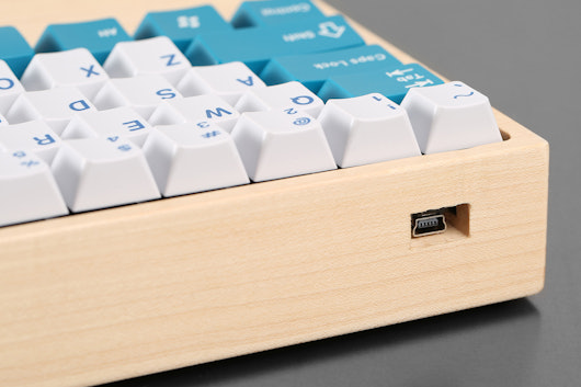 Royal Glam 60% Wood Keyboard Case