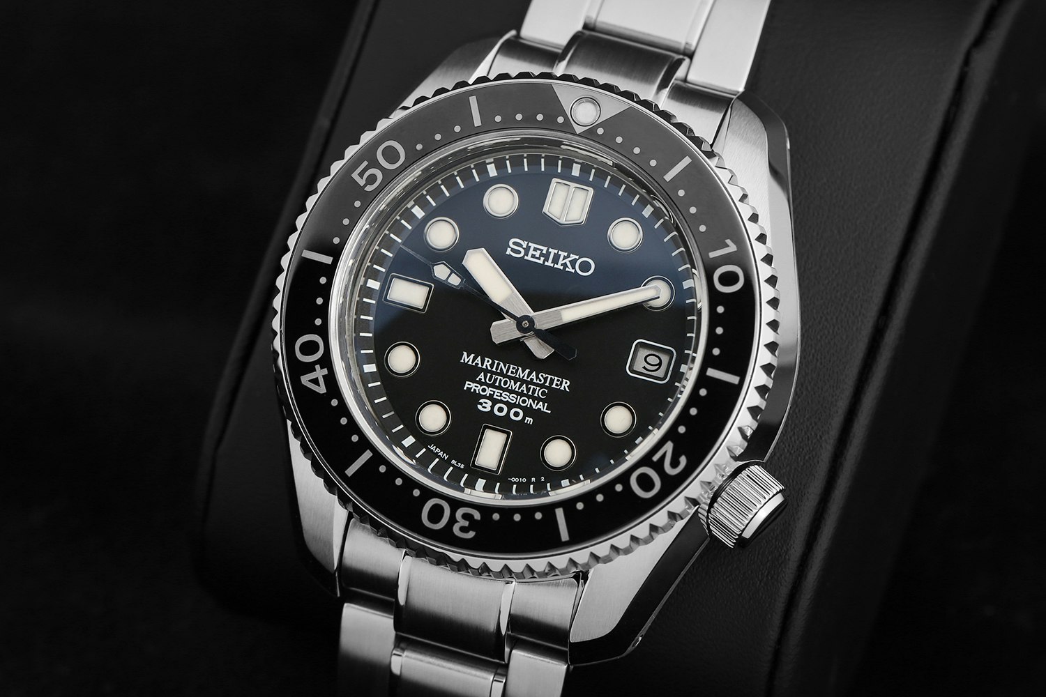 Seiko MarineMaster 300M SBDX001 Watch Watches Dive Watches Drop