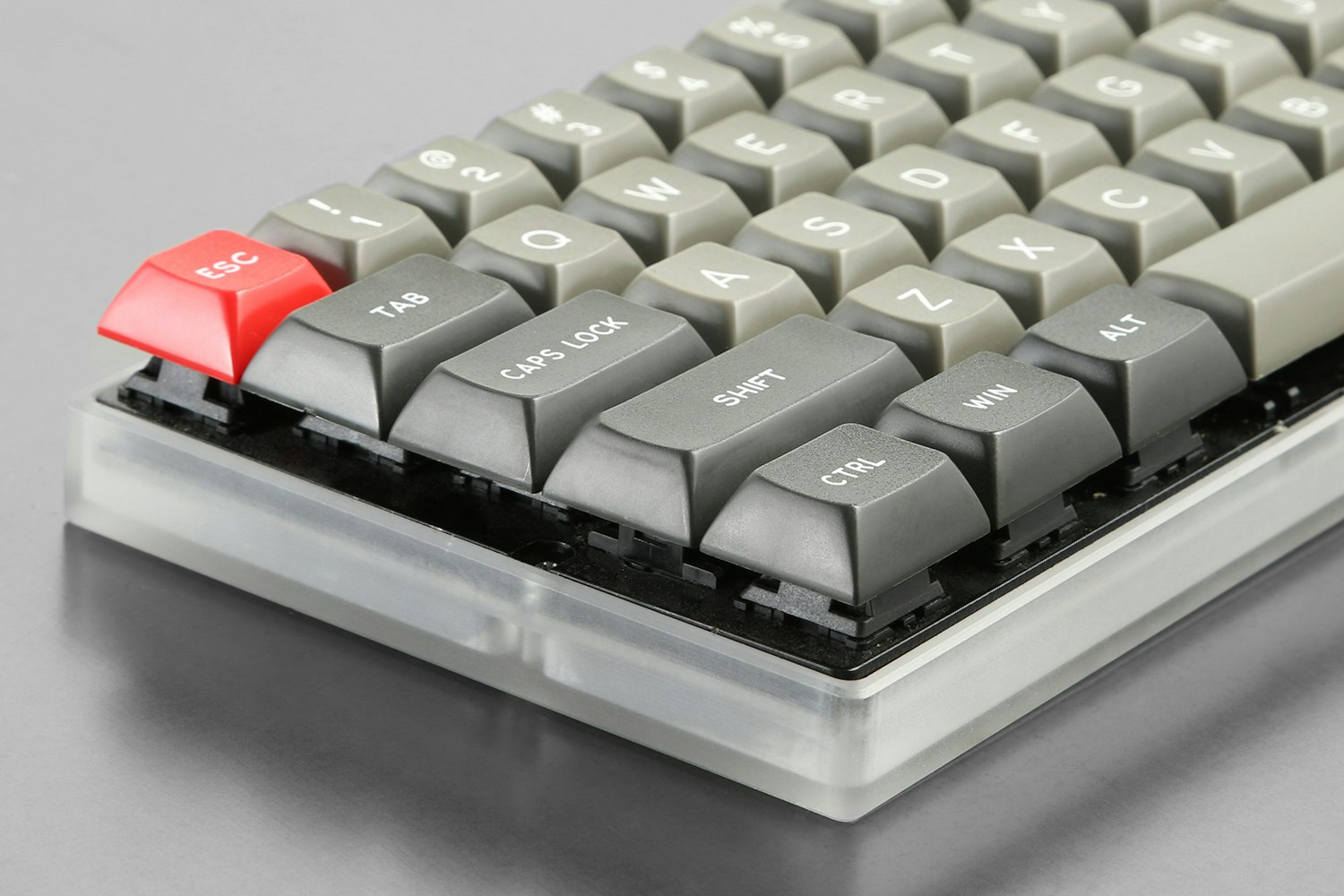 Sentraq Acrylic 60% Keyboard Case