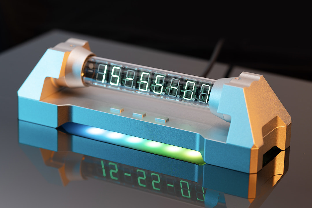 SLCreate Aluminum VFD Clock