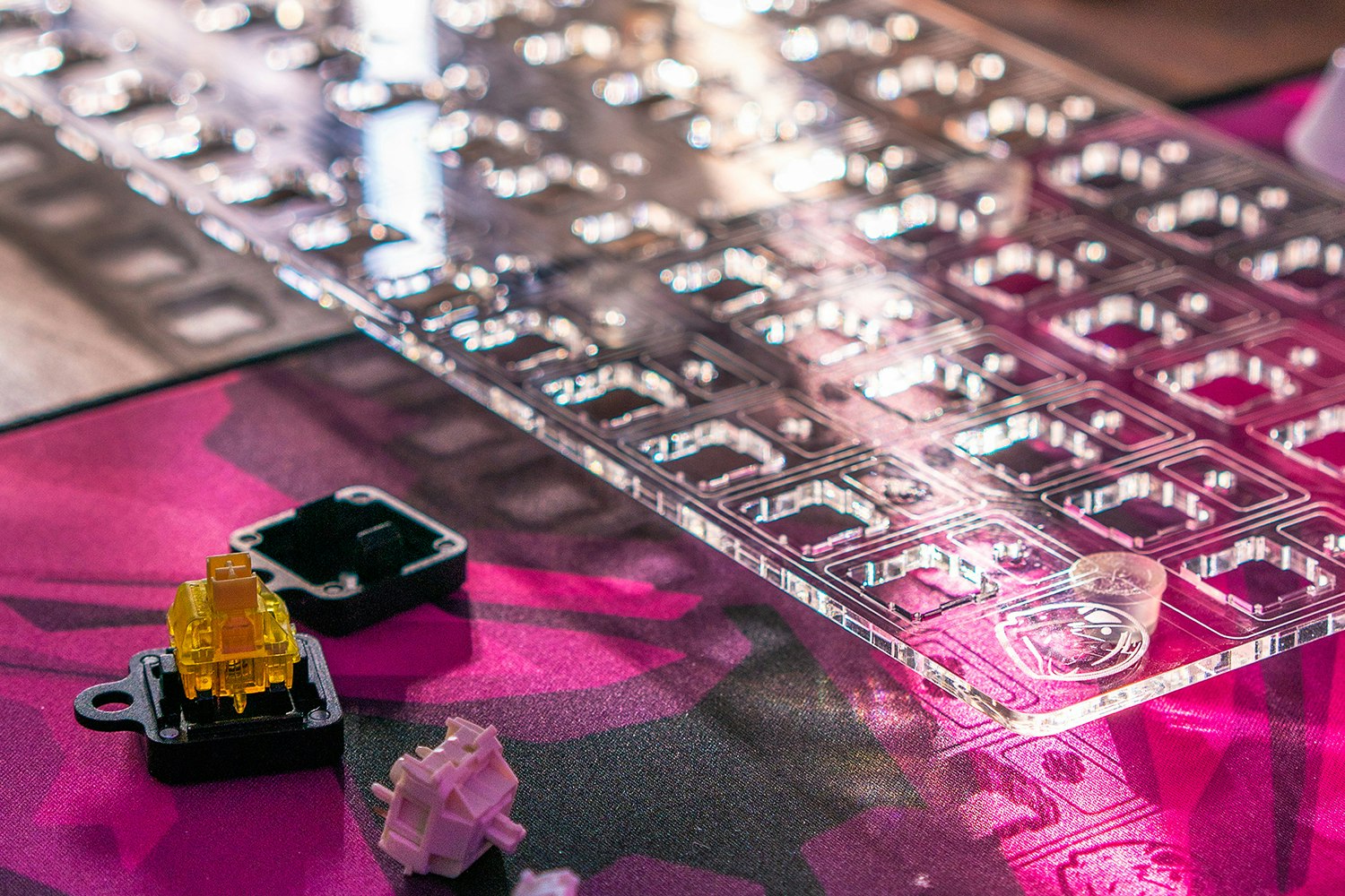 Space Cables Acrylic Switch Lube Station