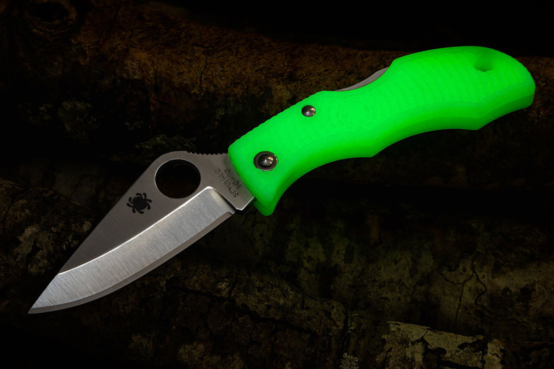 Spyderco Ladybug 3 Glow-in-the-Dark Lockback Knife