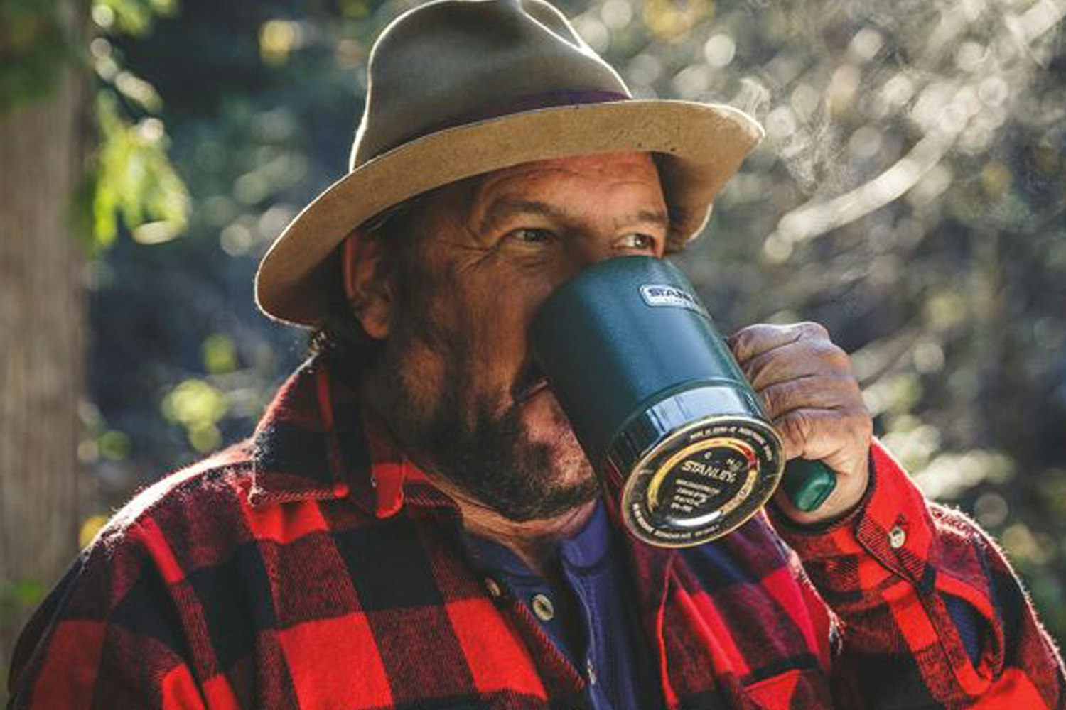 Stanley Classic 16-Ounce Vacuum Camp Mug Details | Water