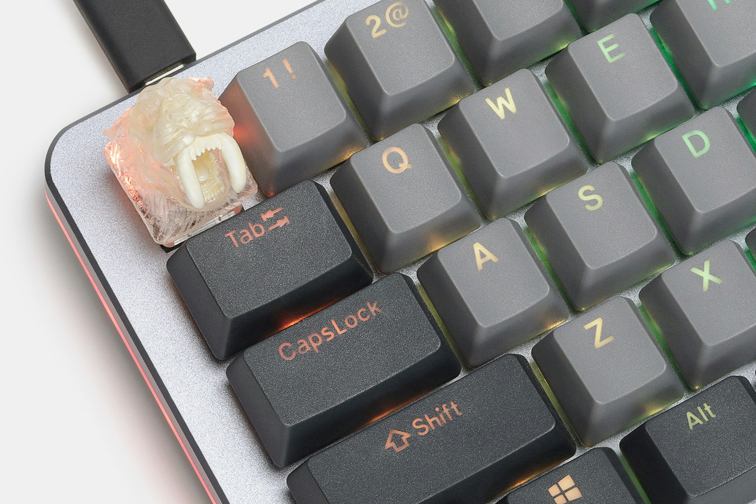 SUN Smilodon Artisan Keycap