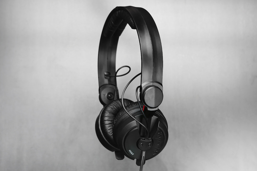 Superlux HD562 Headphones
