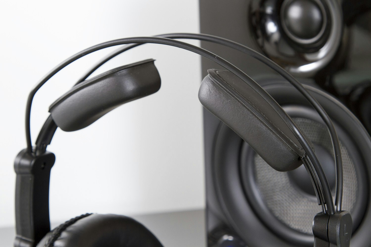 Superlux HD668B Headphones