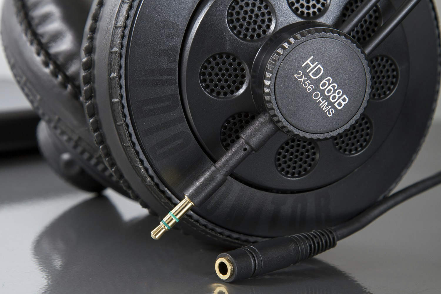 superlux hd668b specs