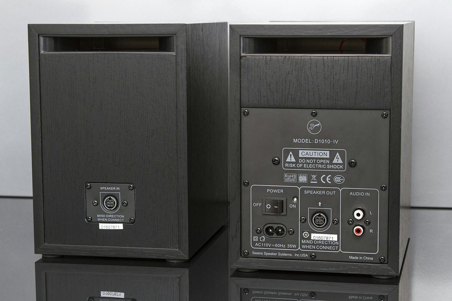 Swan D1010 Mk IV Powered Speakers