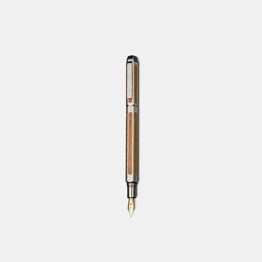 Taccia Timeless Collection Fountain Pen Details | Pens | Fountain