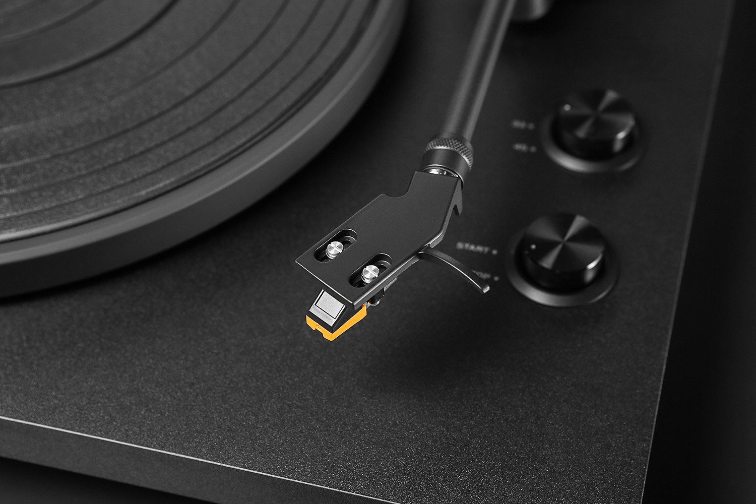 TEAC TN-200 Turntable