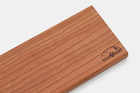 Thaze Makes Wooden Wrist Rests