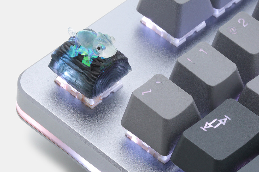 The Eye Key Chameleon Artisan Keycap