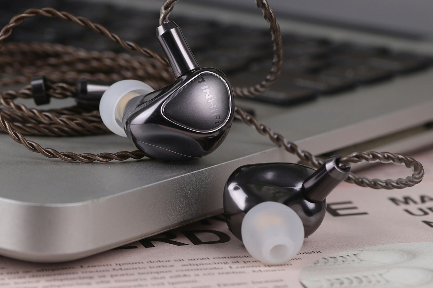 Tin HiFi T5 IEM