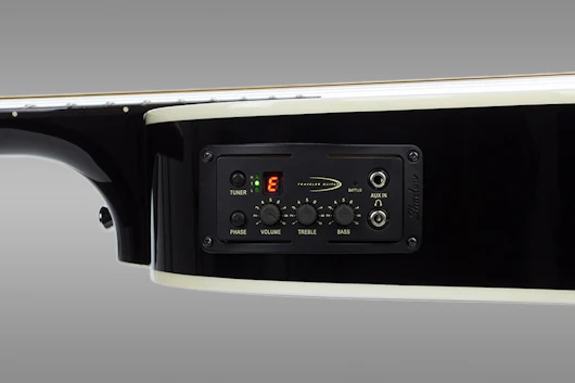 Traveler Guitar B-Stock AG-200EQ Guitar