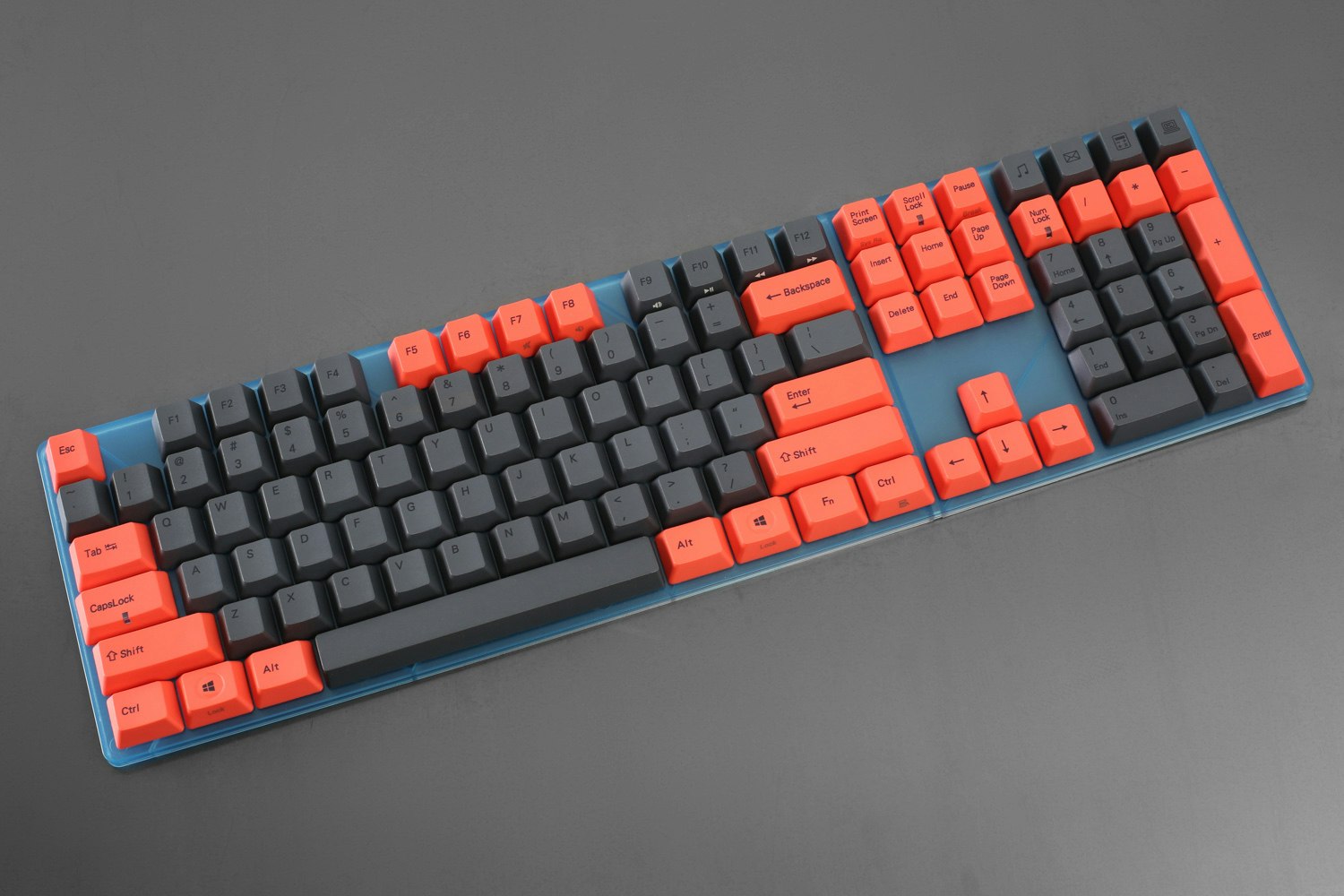 Licorice (Black/Red)