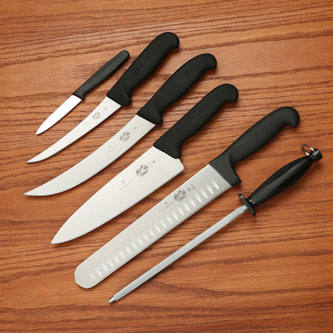 Victorinox BBQ Knife Set (8 pc.) w/ Fibrox Handle
