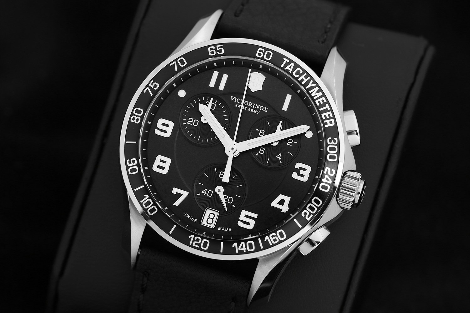 swiss army victorinox stainless steel sapphire crystal watch