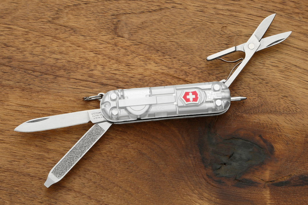 Victorinox Silver Tech Signature Swiss Army Knife