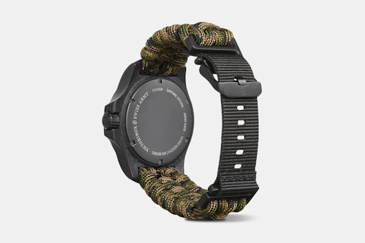 Victorinox Swiss Army I.N.O.X. Carbon LE Watch Kit
