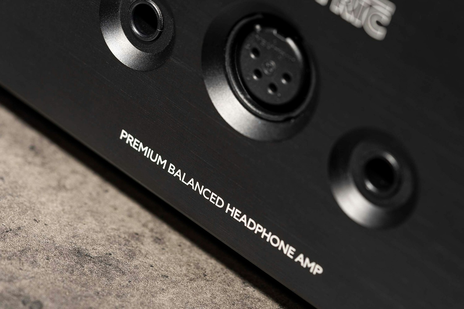 Violectric HPA V340 Headphone Amplifier