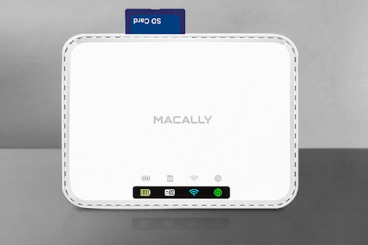 Macally Personal Media Hub & Travel Router