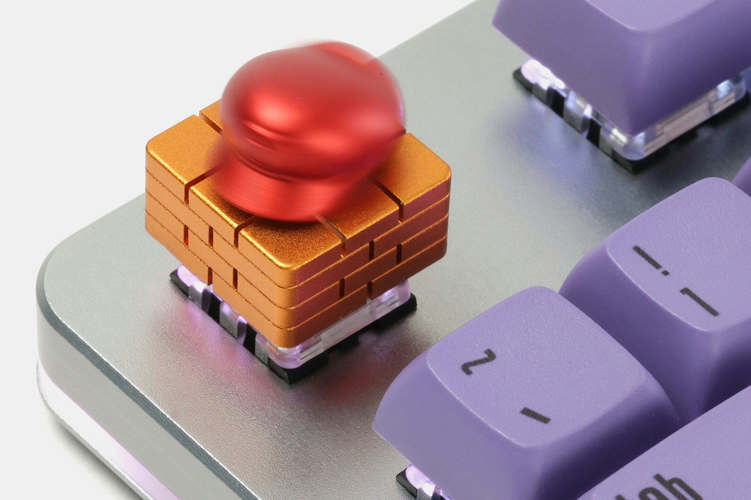 ZOMO Aluminum Brick & Spinning Hat Artisan Keycap