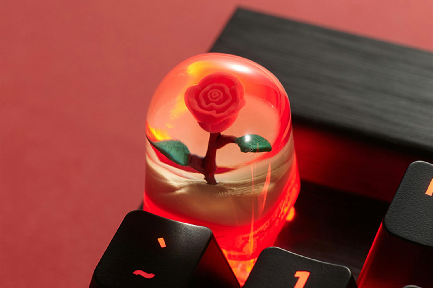 ZOMO Plus La Rose Artisan Keycap
